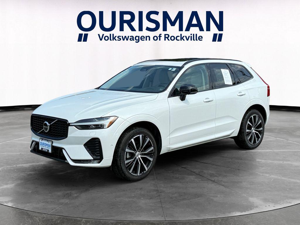 2024 Volvo XC60 B5 PLUS DARK THEME 照片 2