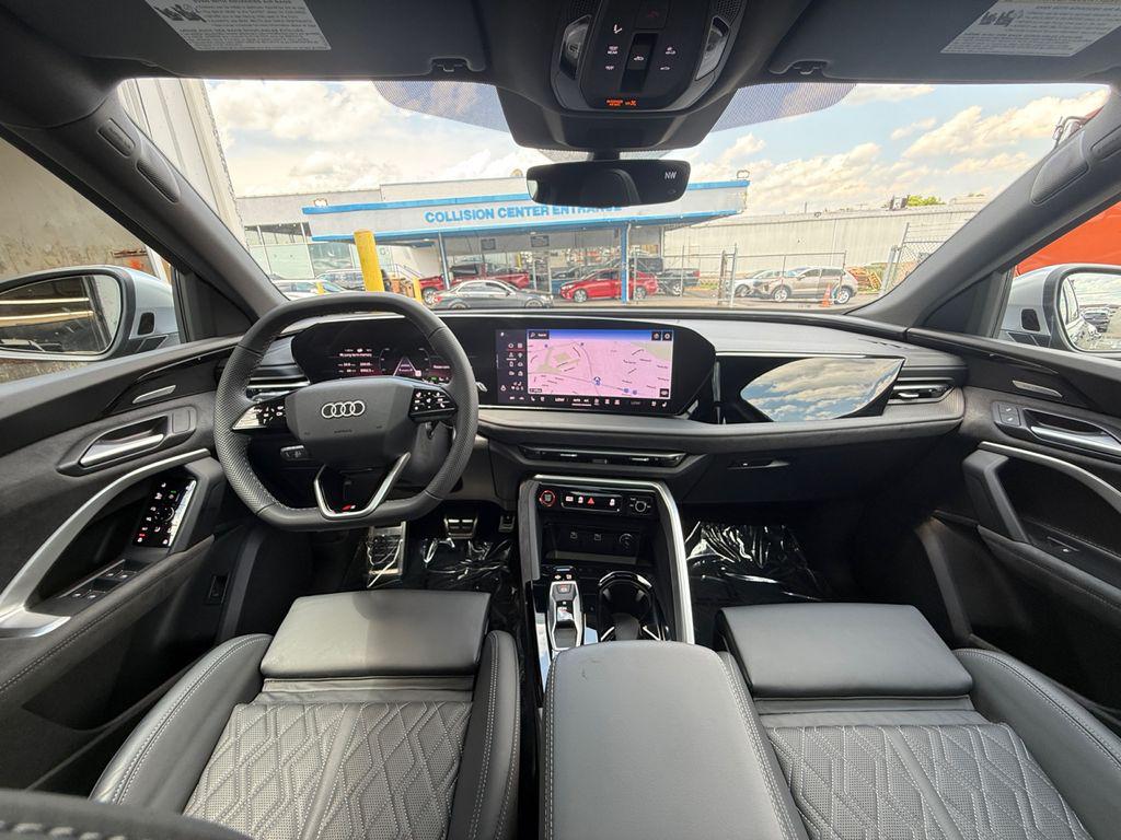 صورة مصغرة 22 لـ 2025 AUDI SQ5 3.0T PREMIUM PLUS