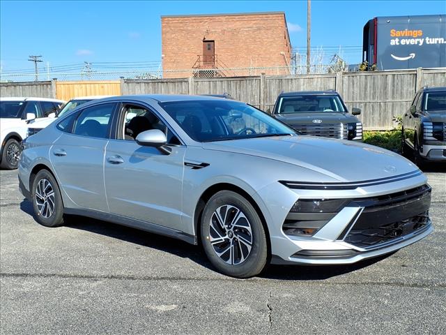 New 2027 Hyundai SONATA Hybrid Blue