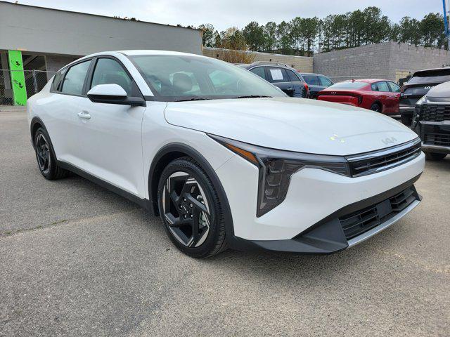 New 2025 Kia K4 EX