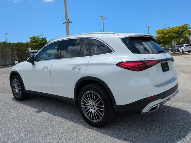 MERCEDES-BENZ GLC - 7