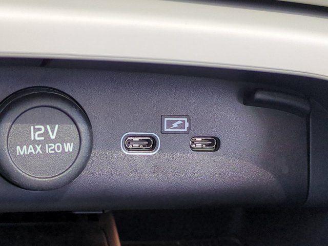 2023 Volvo XC40 B5 ULTIMATE BRIGHT THEME 照片 24