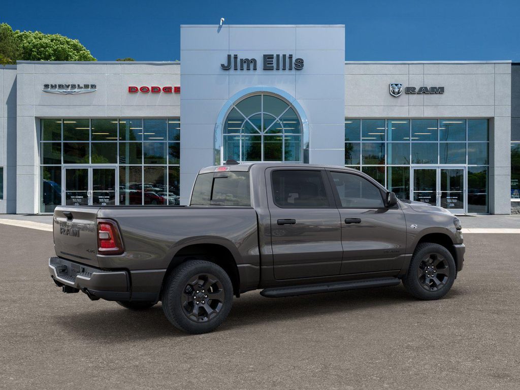 صورة مصغرة 30 لـ 2026 RAM 1500 EXPRESS