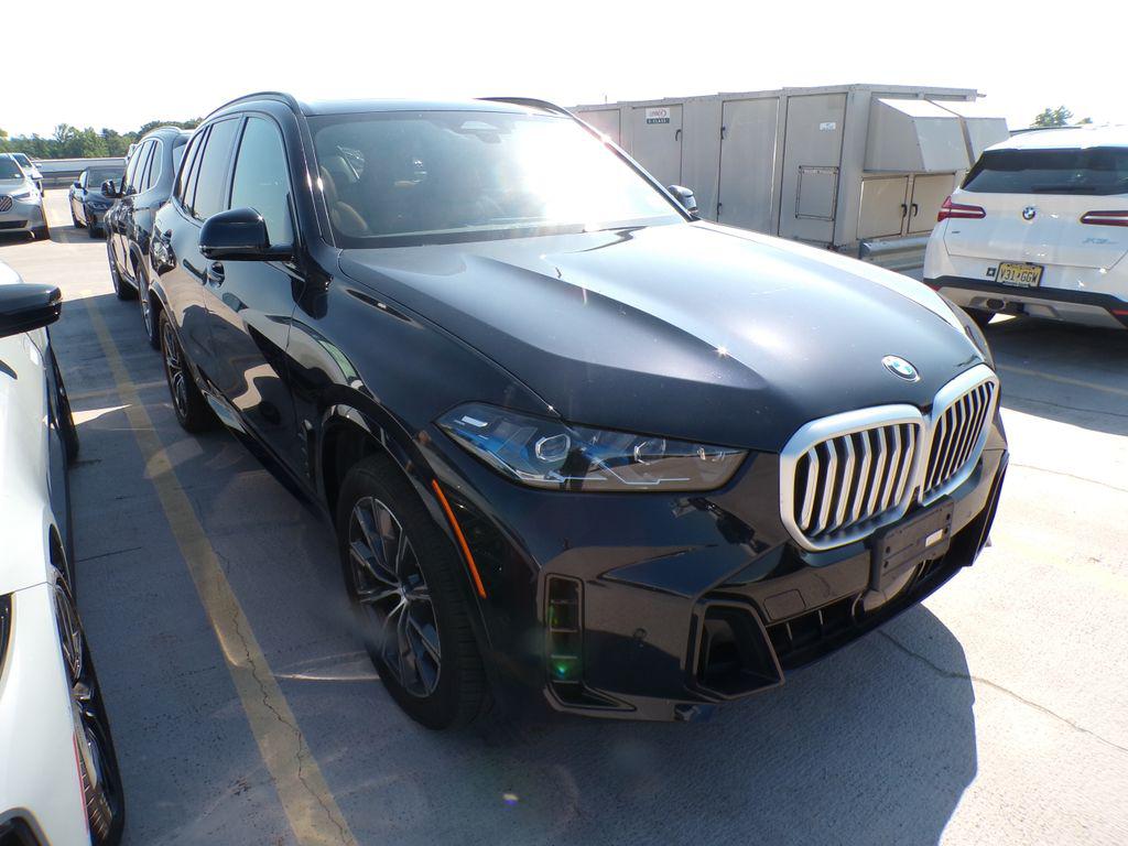 صورة 1 لـ 2026 BMW X5 XDRIVE40I