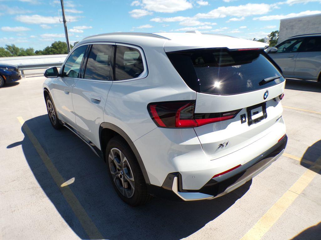 2026 BMW X1 XDRIVE28I photo 3