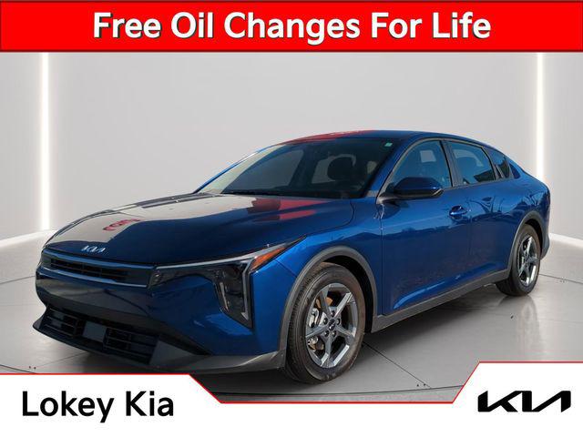 New 2025 Kia K4 LXS
