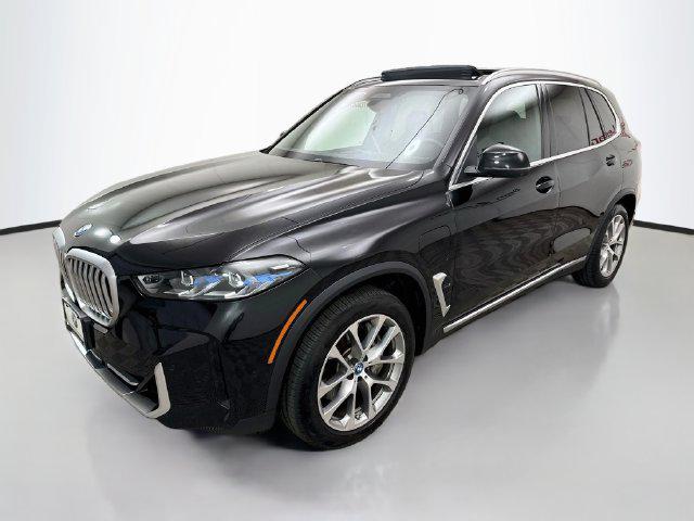 2024 BMW X5 PHEV XDRIVE50E — фото 3
