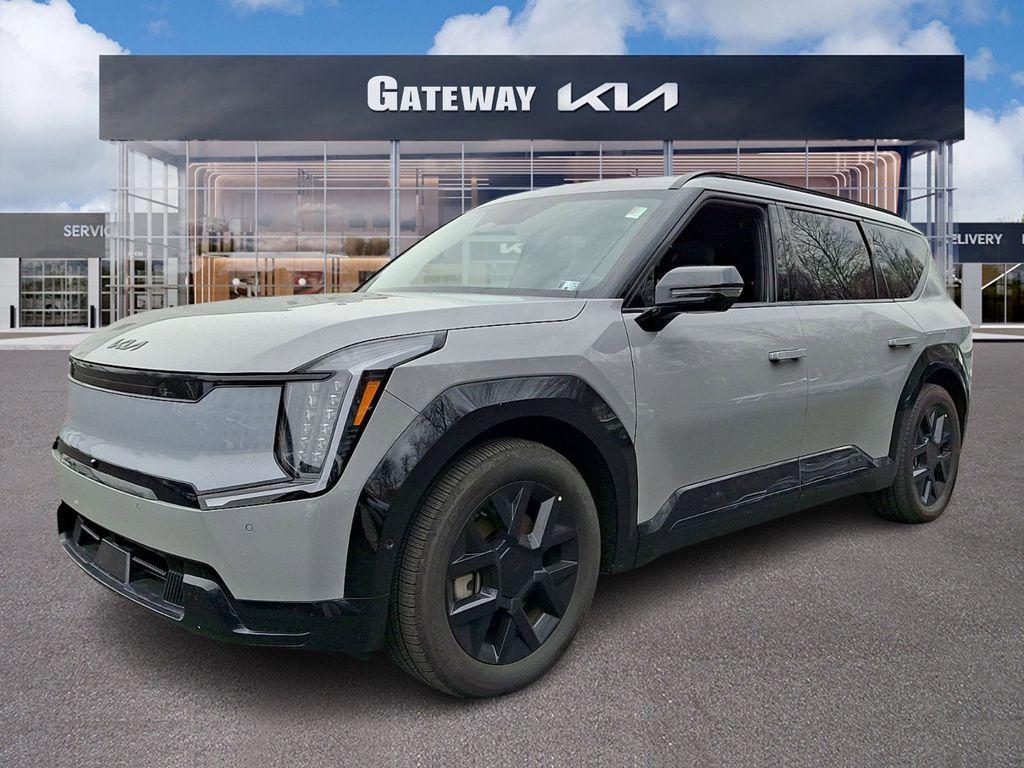 New 2026 Kia EV9 Land