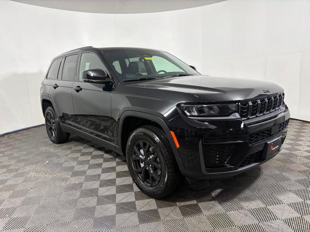 New 2026 Jeep Grand Cherokee Altitude