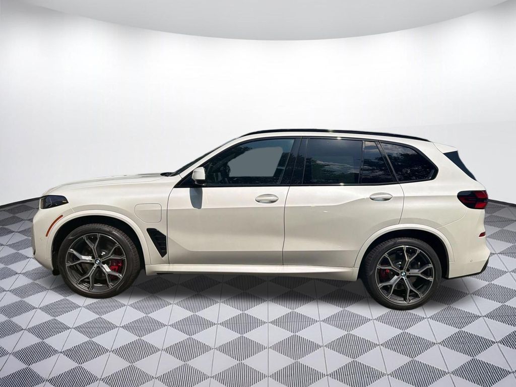 صورة 2 لـ 2026 BMW X5 PHEV XDRIVE50E