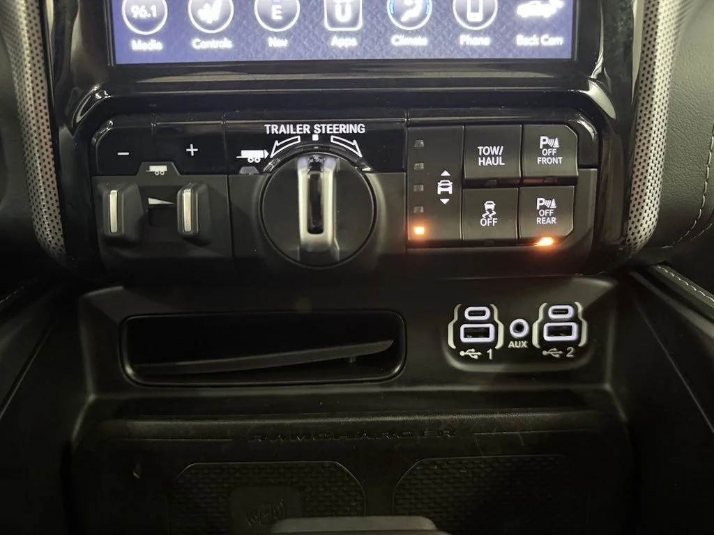 صورة مصغرة 31 لـ 2021 RAM 1500 LIMITED