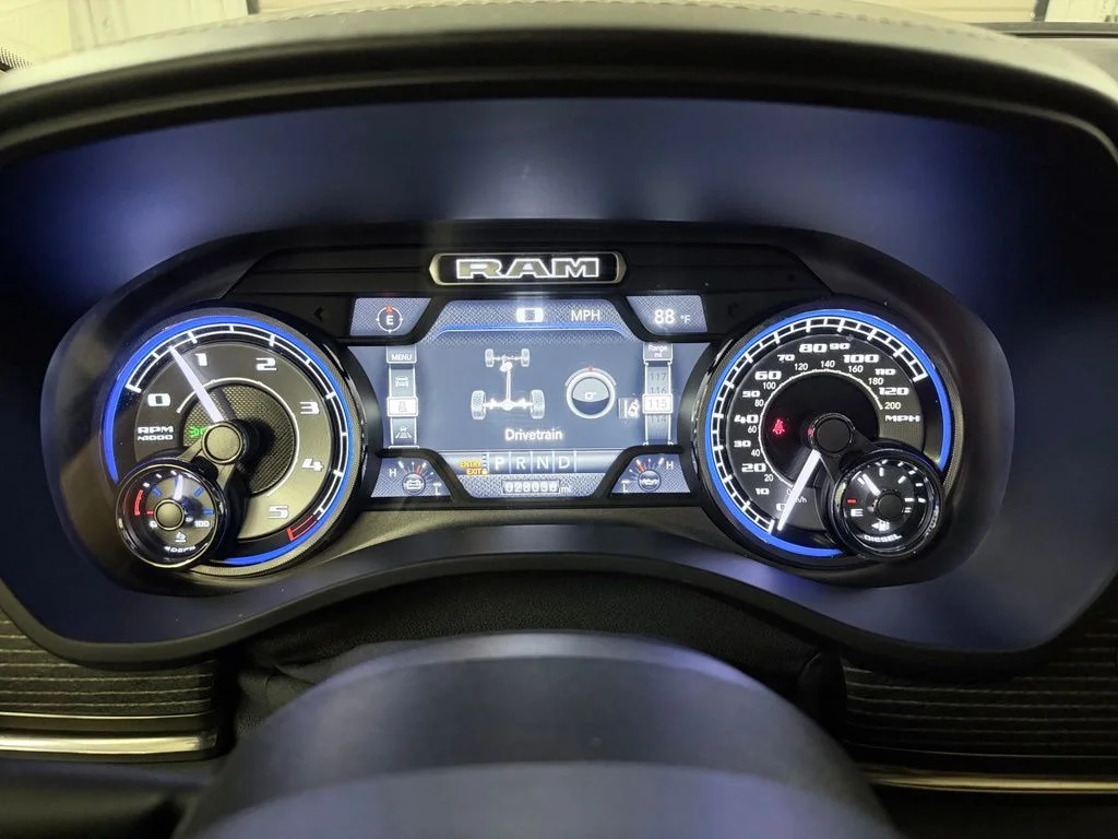 صورة مصغرة 14 لـ 2021 RAM 1500 LIMITED
