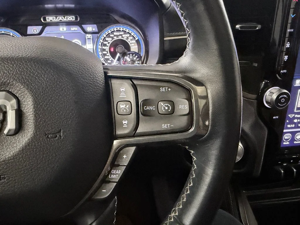 صورة مصغرة 29 لـ 2021 RAM 1500 LIMITED