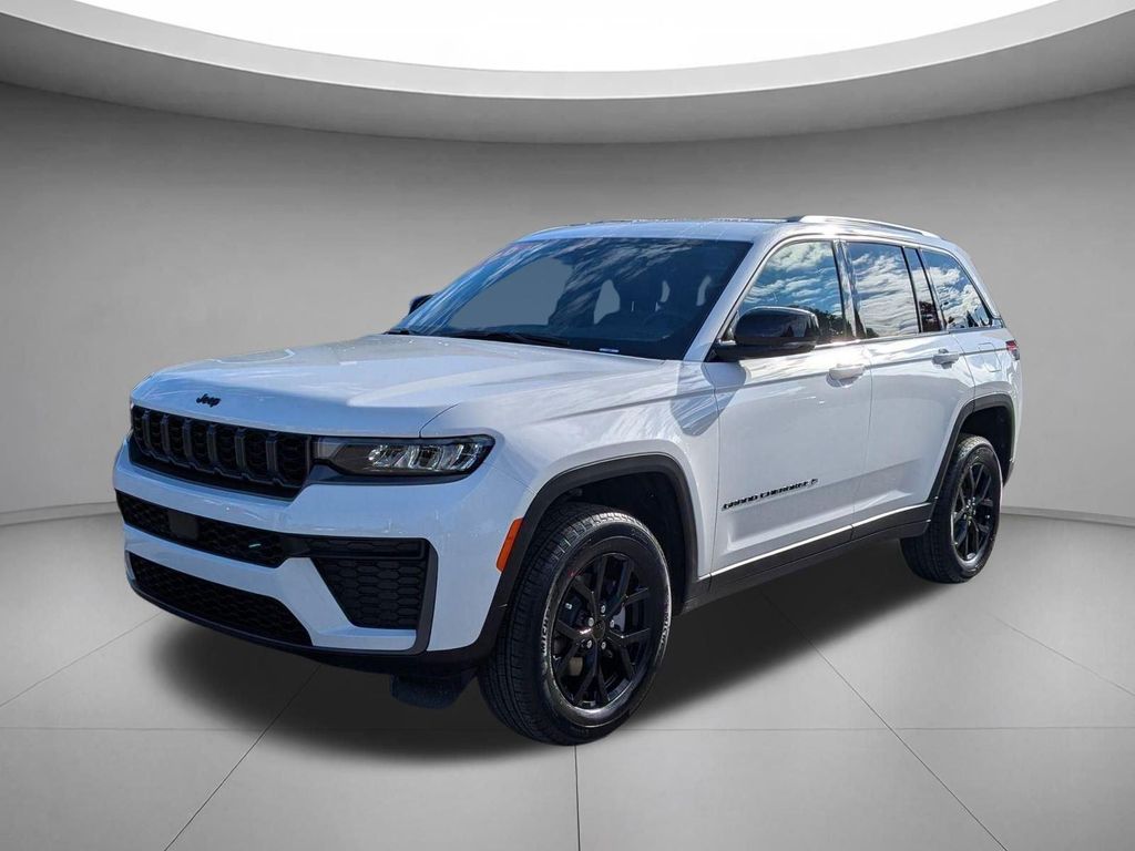 New 2026 Jeep Grand Cherokee Altitude