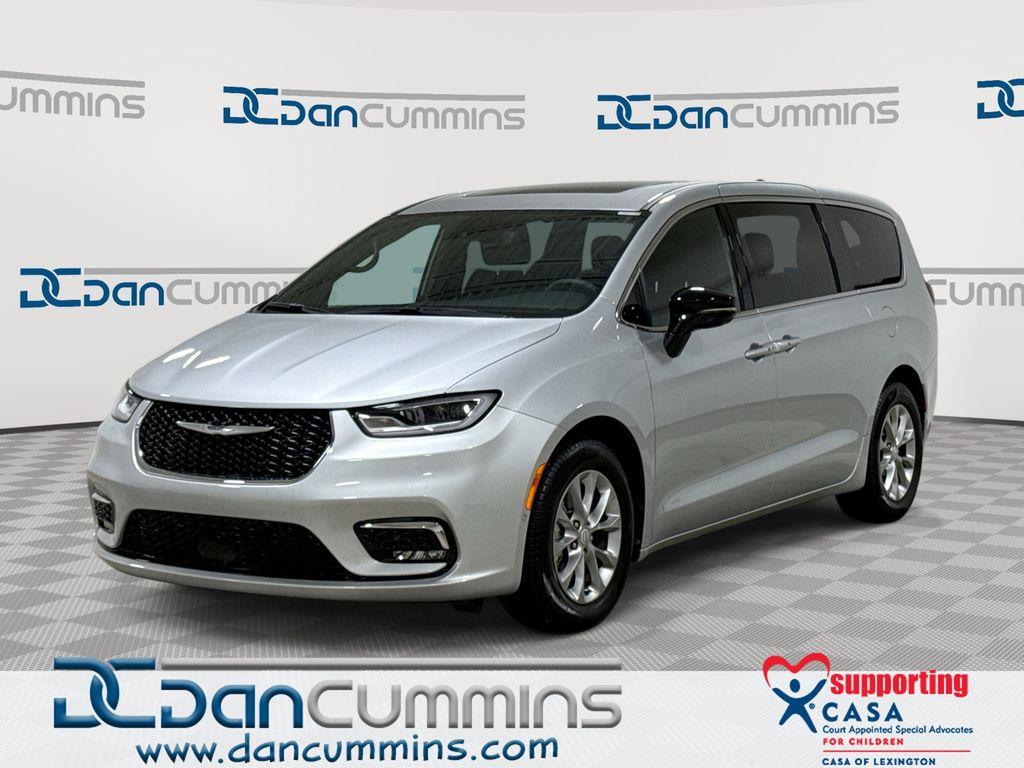New 2026 Chrysler Pacifica Limited