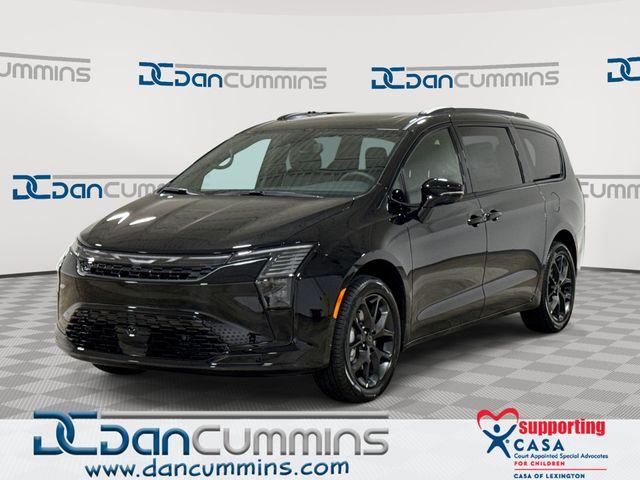New 2027 Chrysler Pacifica LIMITED