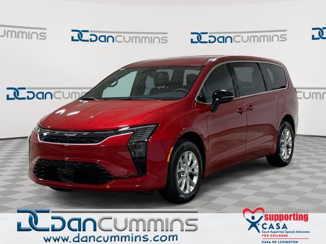 New 2027 Chrysler Pacifica SELECT