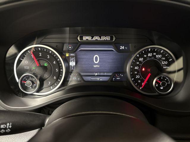 2026 RAM 1500 EXPRESS — миниатюра 12