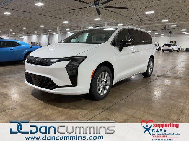 New 2027 Chrysler Pacifica SELECT