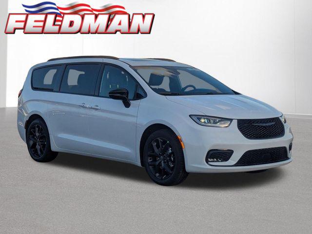 New 2026 Chrysler Pacifica L