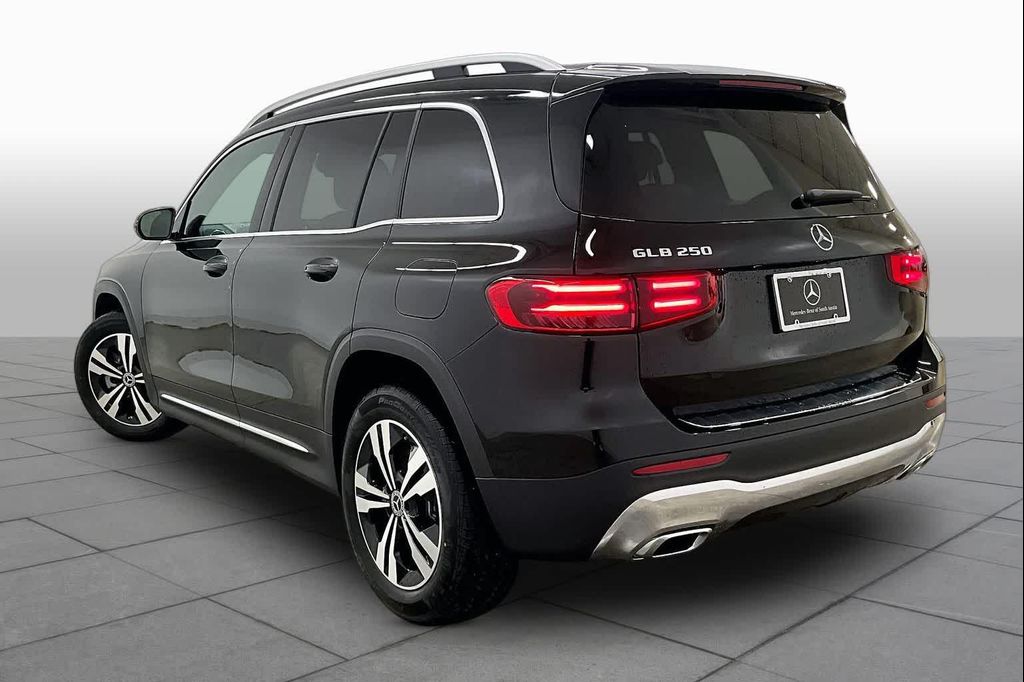 صورة مصغرة 12 لـ 2026 Mercedes-BENZ GLB