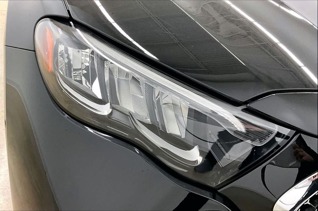 2025 Mercedes-BENZ E-CLASS — миниатюра 13