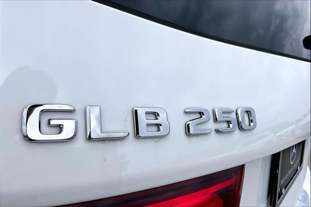 2026 Mercedes-BENZ GLB 缩略图 15