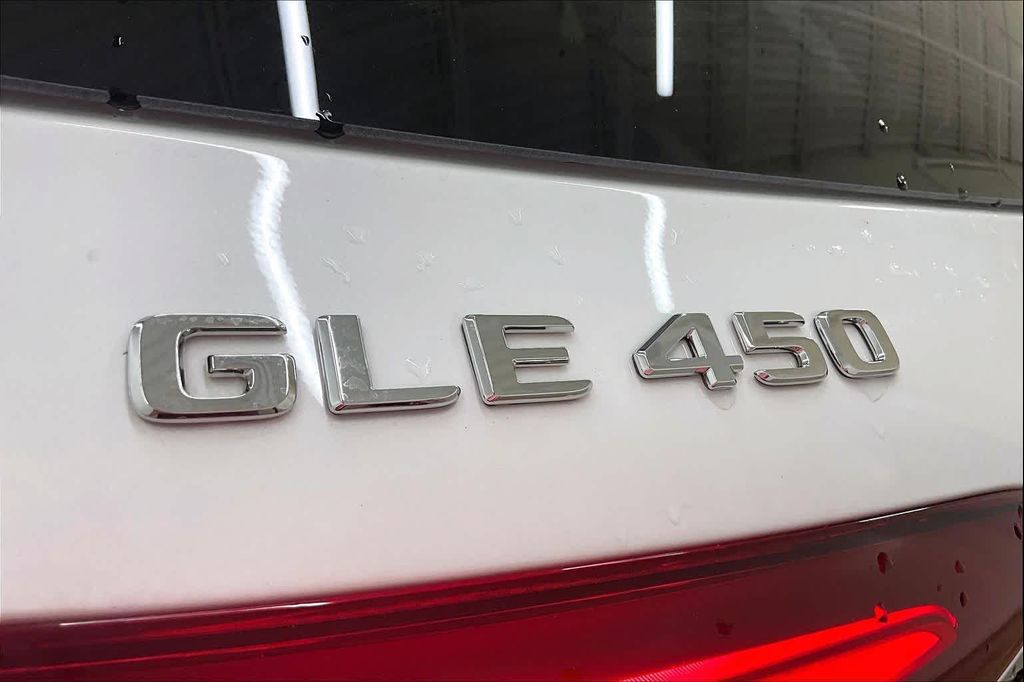 صورة مصغرة 15 لـ 2026 Mercedes-BENZ GLE