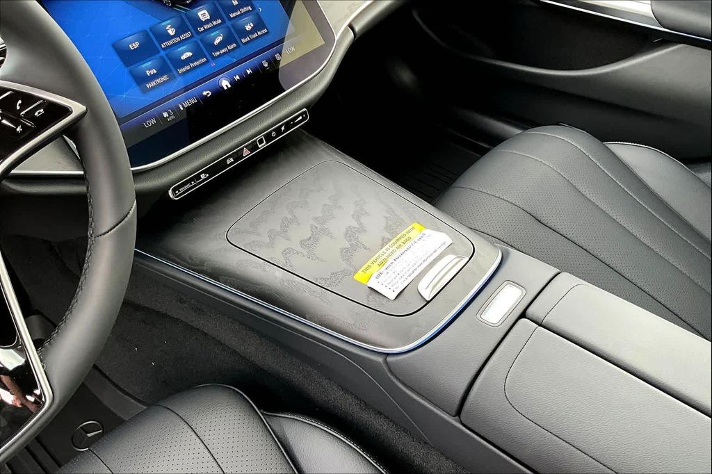 MERCEDES-BENZ E-CLASS - 7