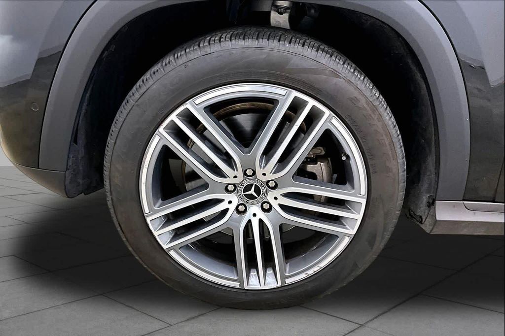 صورة مصغرة 11 لـ 2025 Mercedes-BENZ GLS