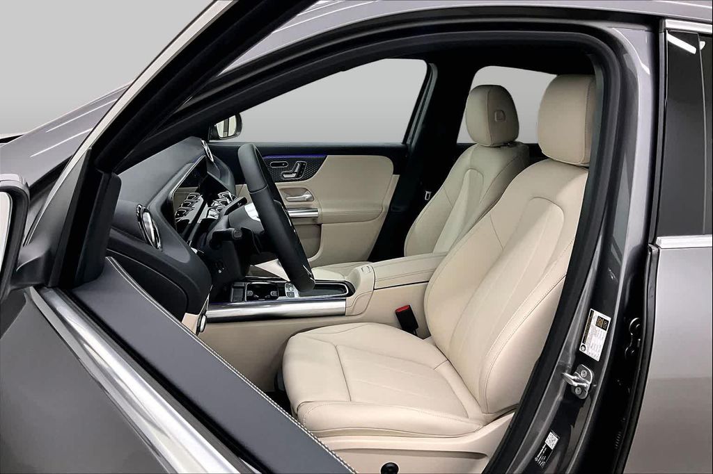 2026 Mercedes-BENZ GLA 照片 9