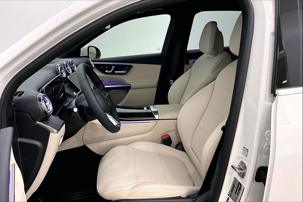 MERCEDES-BENZ GLC - 9