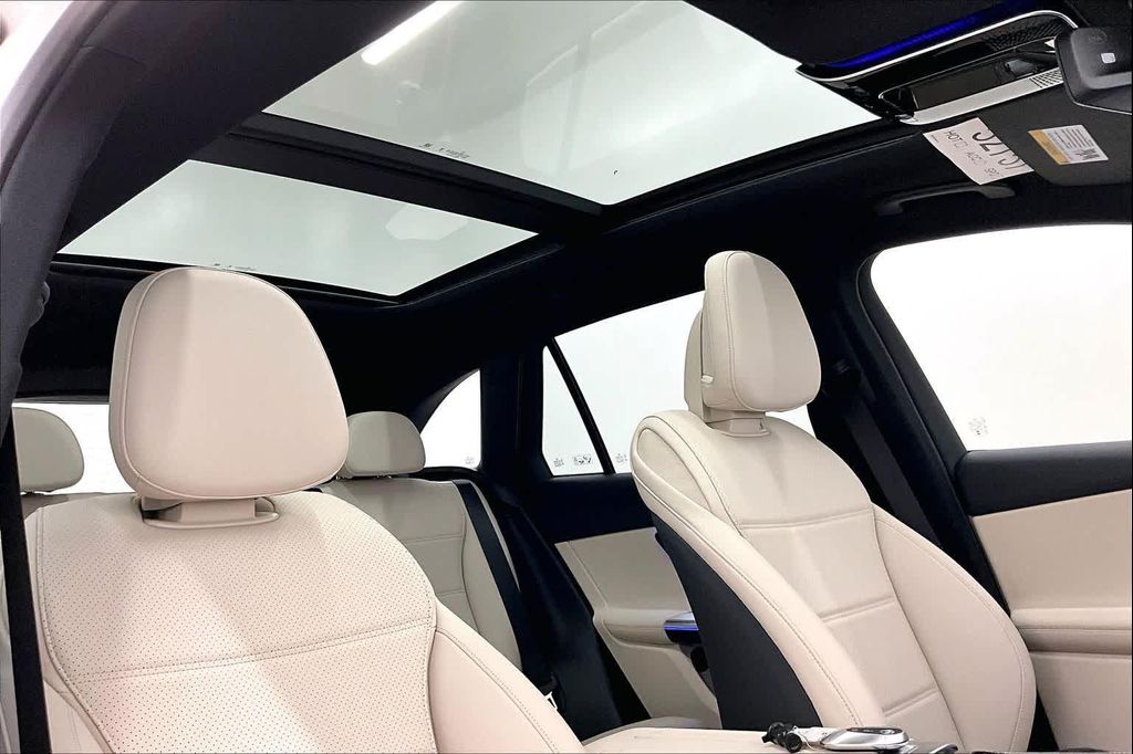 2026 Mercedes-BENZ GLC 缩略图 22