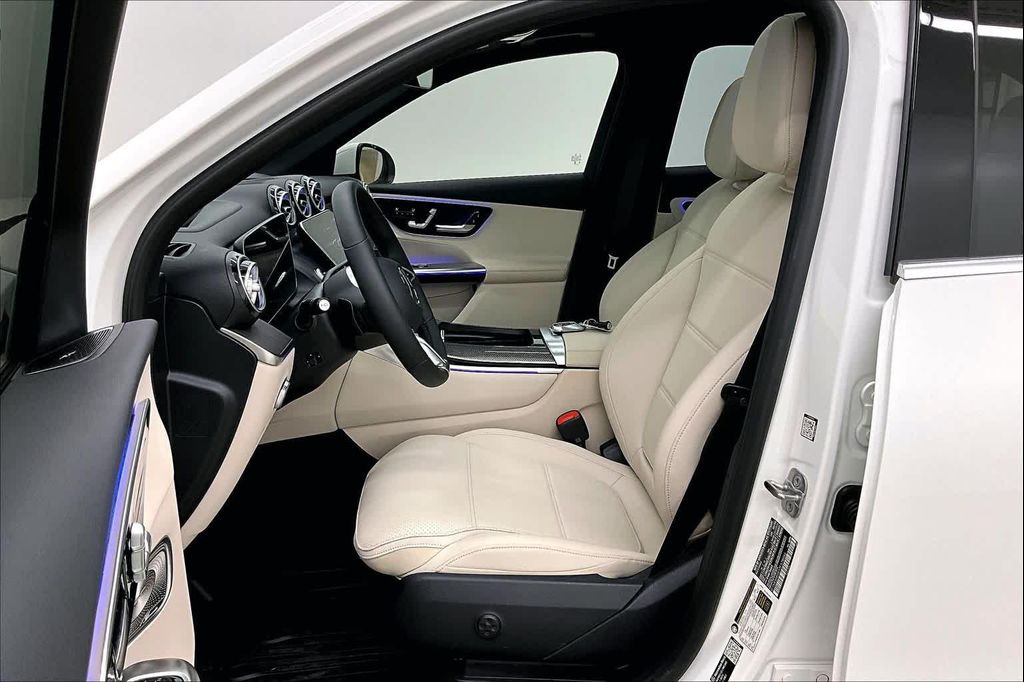 2026 Mercedes-BENZ GLC 照片 9