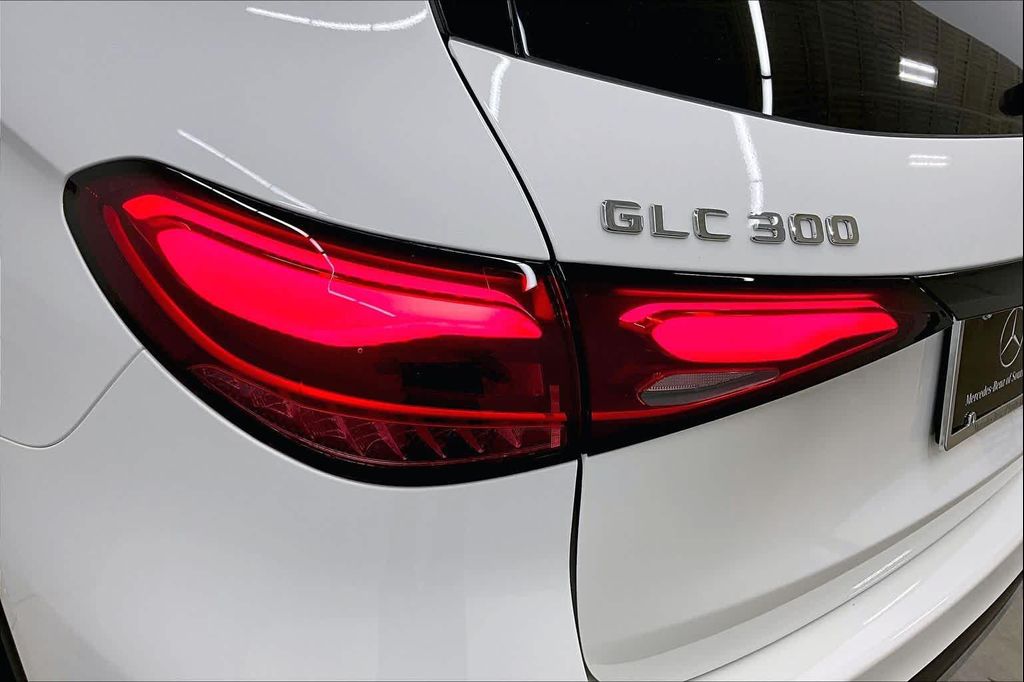 2026 Mercedes-BENZ GLC 缩略图 14
