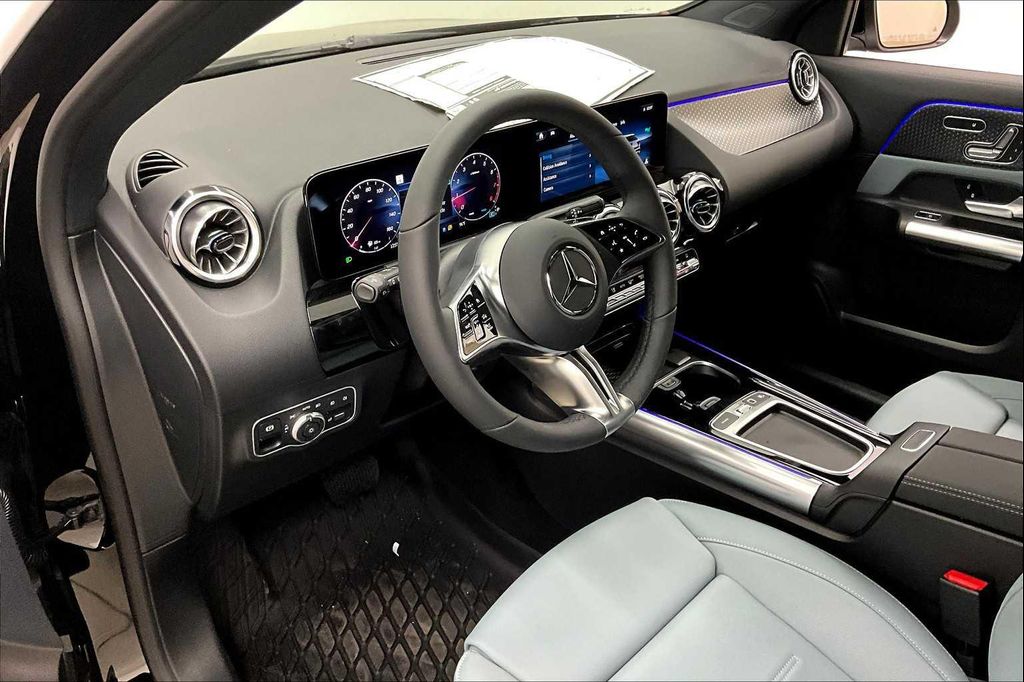 MERCEDES-BENZ GLA-CLASS - 8