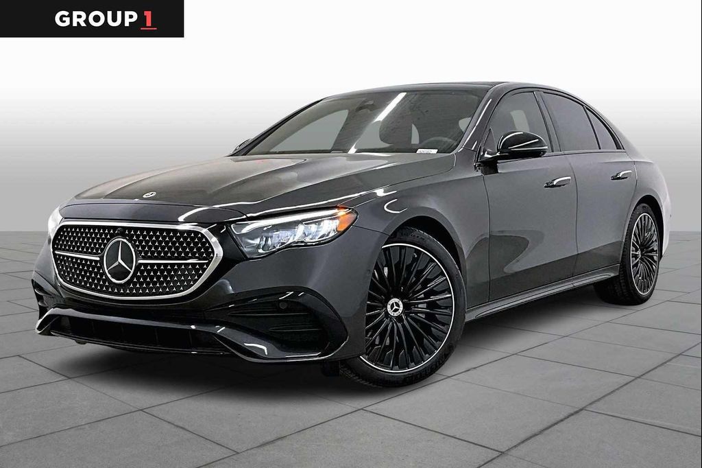 MERCEDES-BENZ E-CLASS - 1