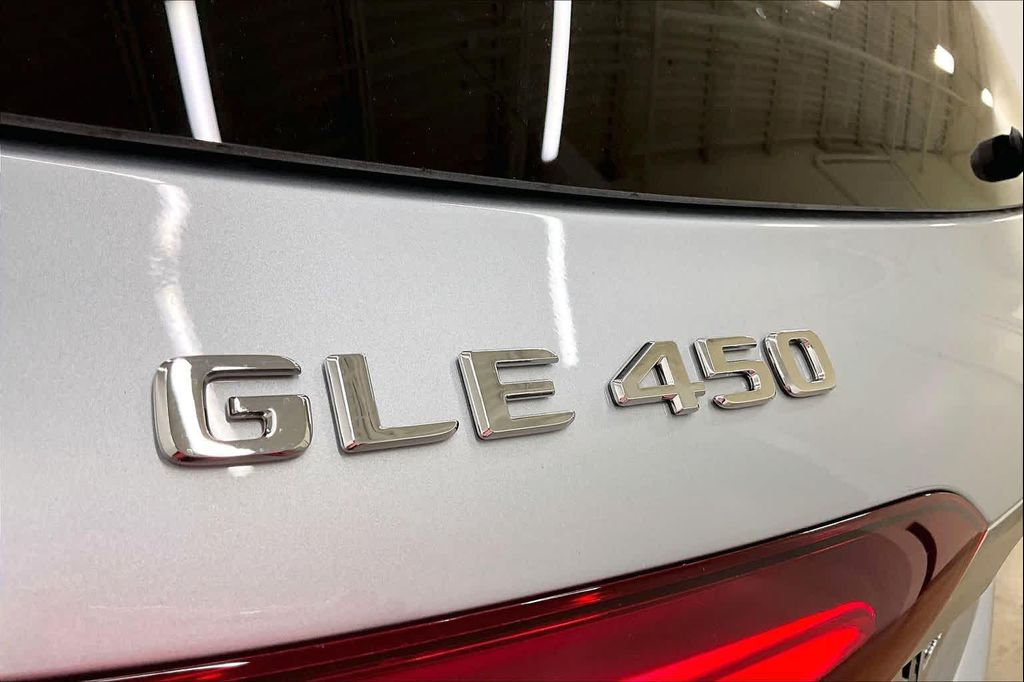 2026 Mercedes-BENZ GLE 缩略图 15