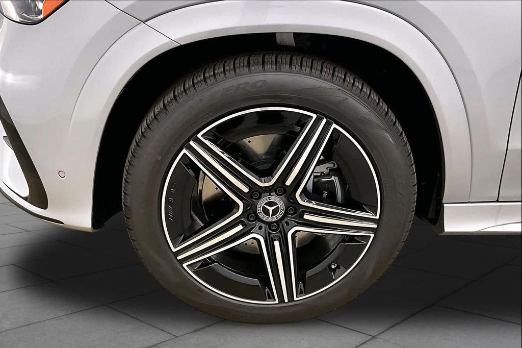 2026 Mercedes-BENZ GLE 缩略图 11