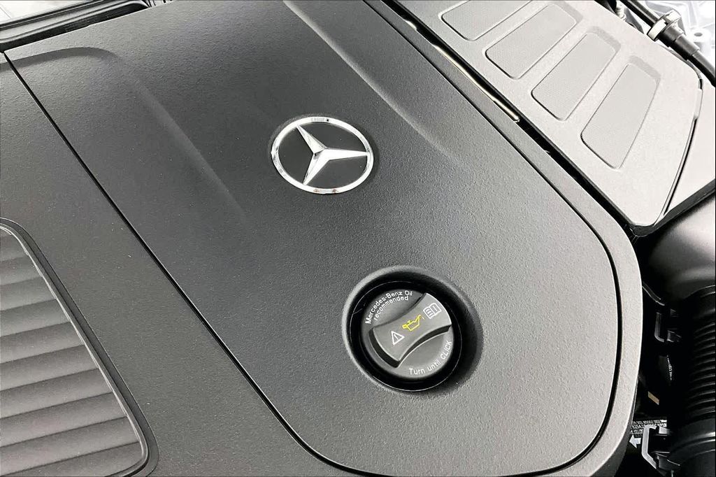 2026 Mercedes-BENZ C-CLASS — миниатюра 17