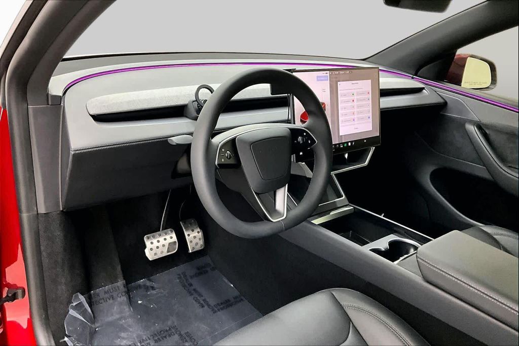 صورة مصغرة 16 لـ 2026 Tesla MODEL Y LONG RANGE LAUNCH SERIES