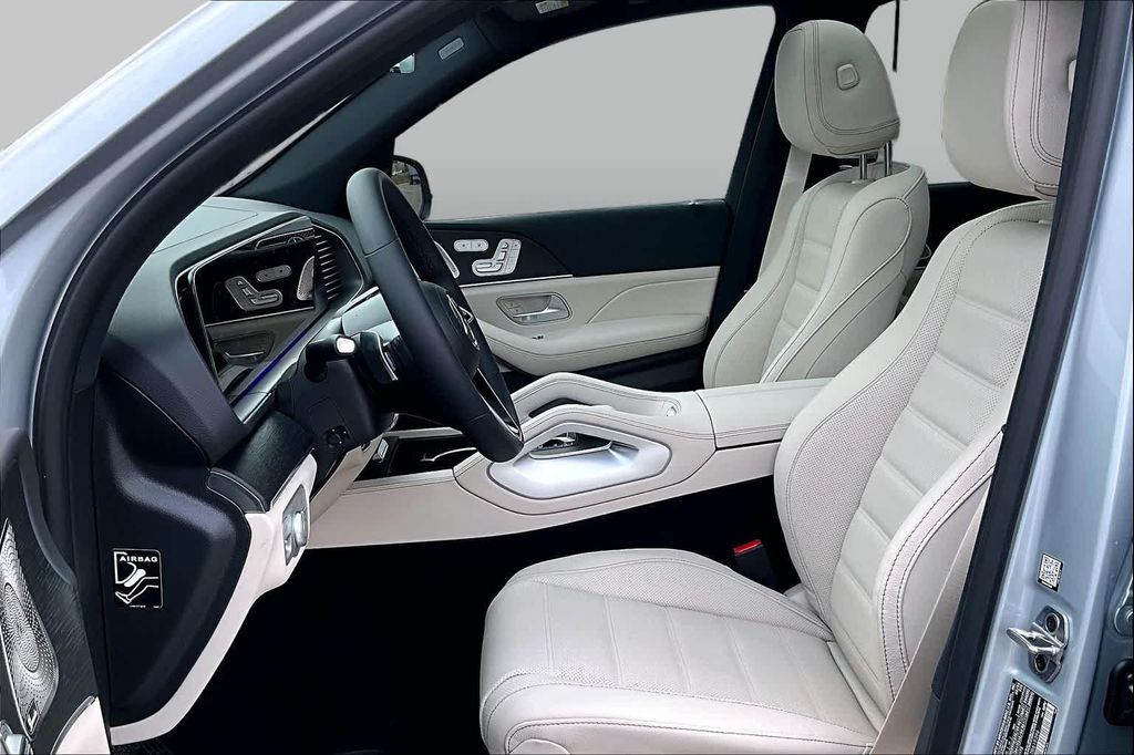 صورة 9 لـ 2026 Mercedes-BENZ GLE