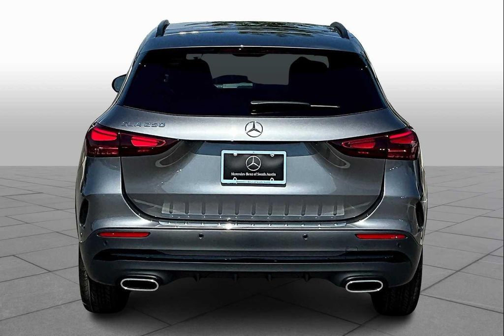 MERCEDES-BENZ GLA-CLASS - 4