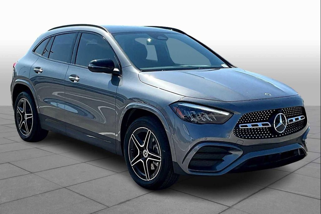 MERCEDES-BENZ GLA-CLASS - 2