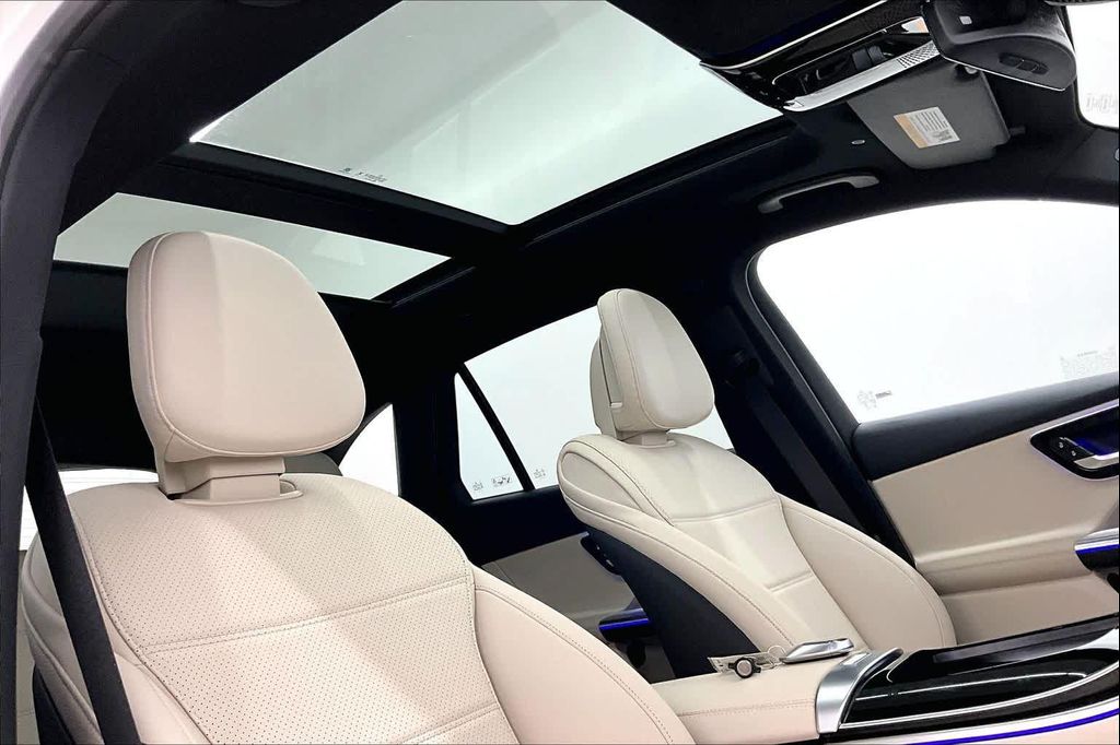 صورة مصغرة 22 لـ 2026 Mercedes-BENZ GLC