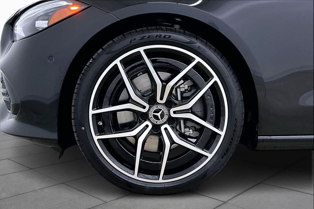 2026 Mercedes-BENZ C-CLASS — миниатюра 11