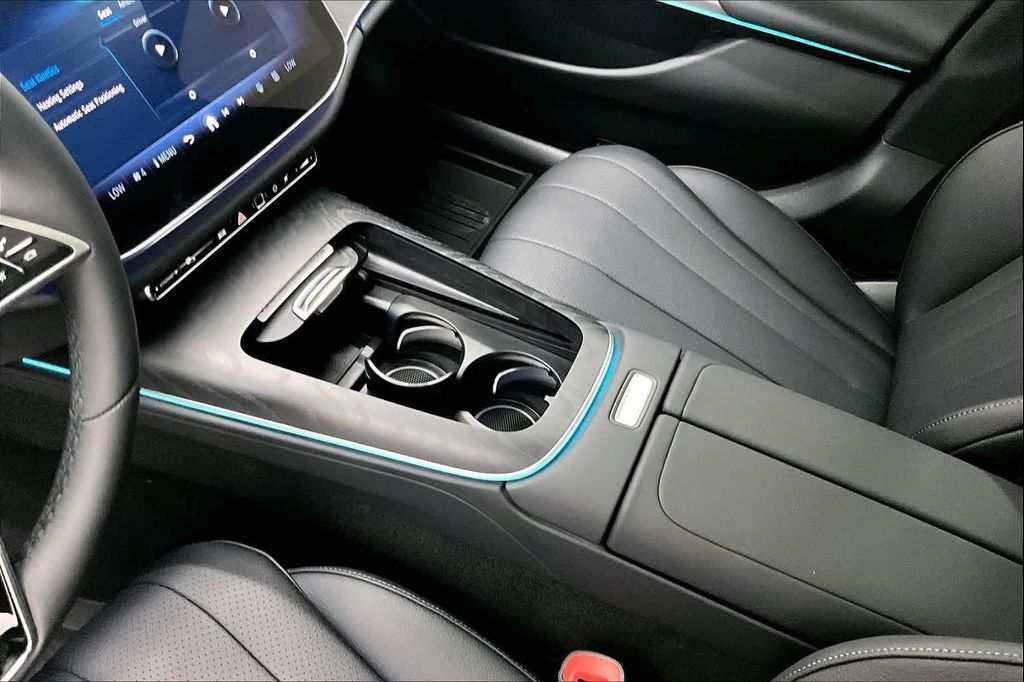 2026 Mercedes-BENZ E-CLASS 照片 7