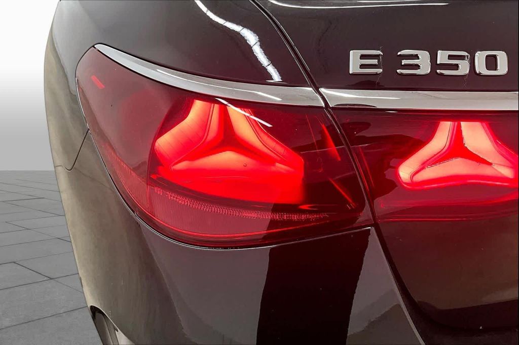 2026 Mercedes-BENZ E-CLASS — миниатюра 14
