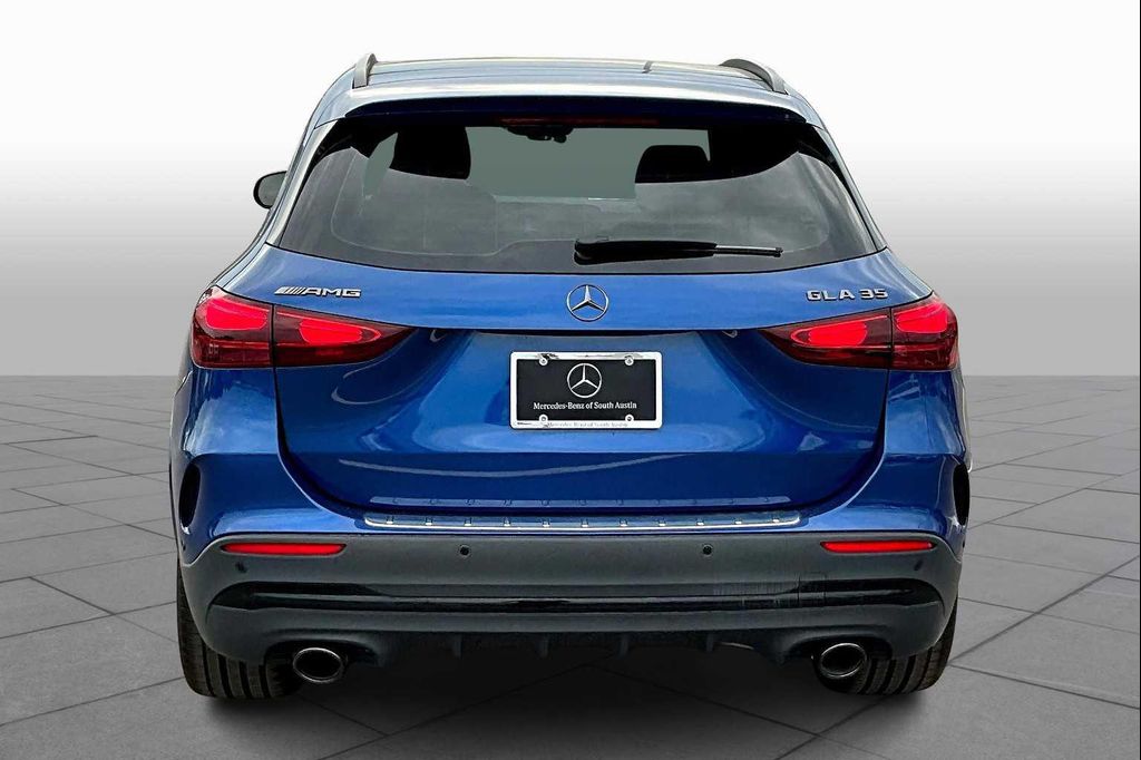 MERCEDES-BENZ GLA-CLASS AMG - 4