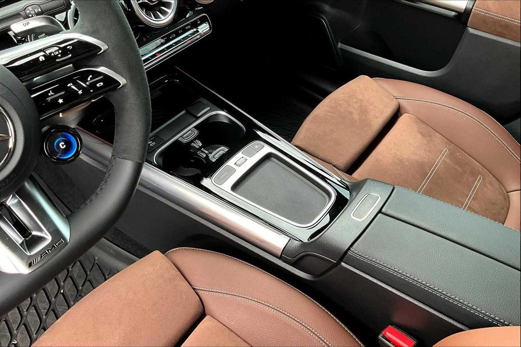 MERCEDES-BENZ GLA-CLASS AMG - 7